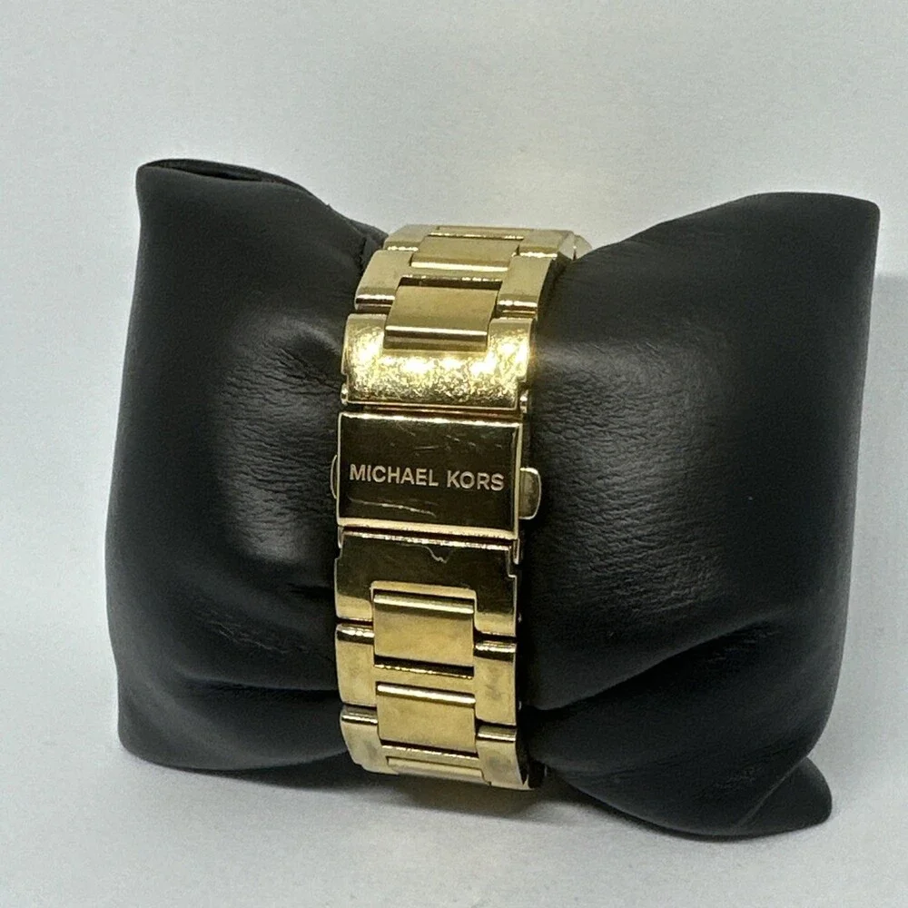 Michael Kors Bradshaw MK5756 Women Gold Stainless Steel Analog Dial Watch HME596